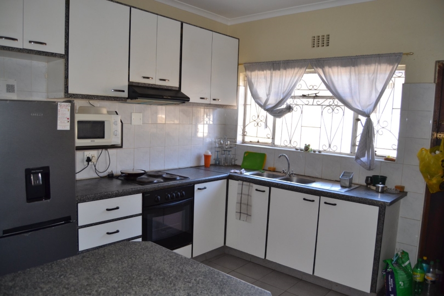 4 Bedroom Property for Sale in Gaylee Western Cape